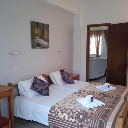 Villa Kaloudis Rooms Ájosz Jeórjosz Kültér fotó